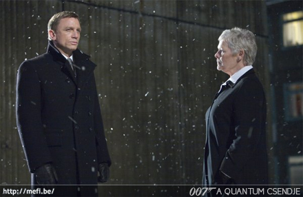 007: A Quantum csendje