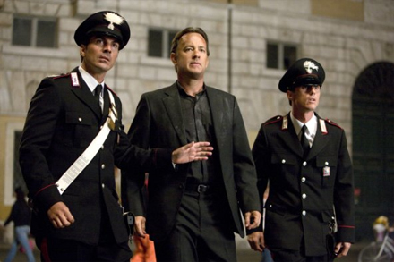 Tom Hanks két macsó olasz rendőrrel