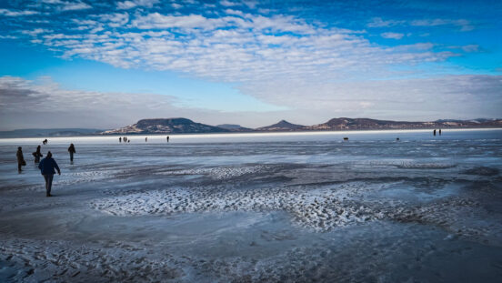 Befagyott a Balaton